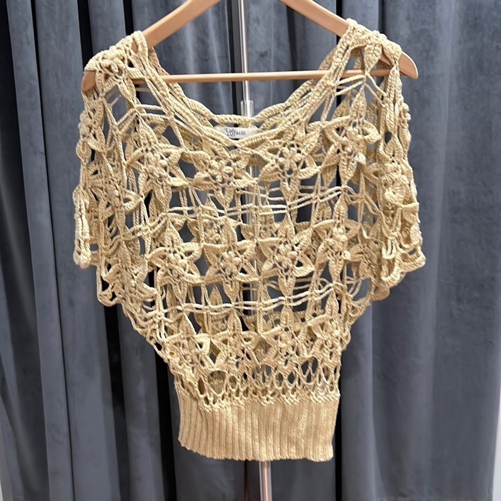 Crochet top sweater L”affaire (Anthropologie)